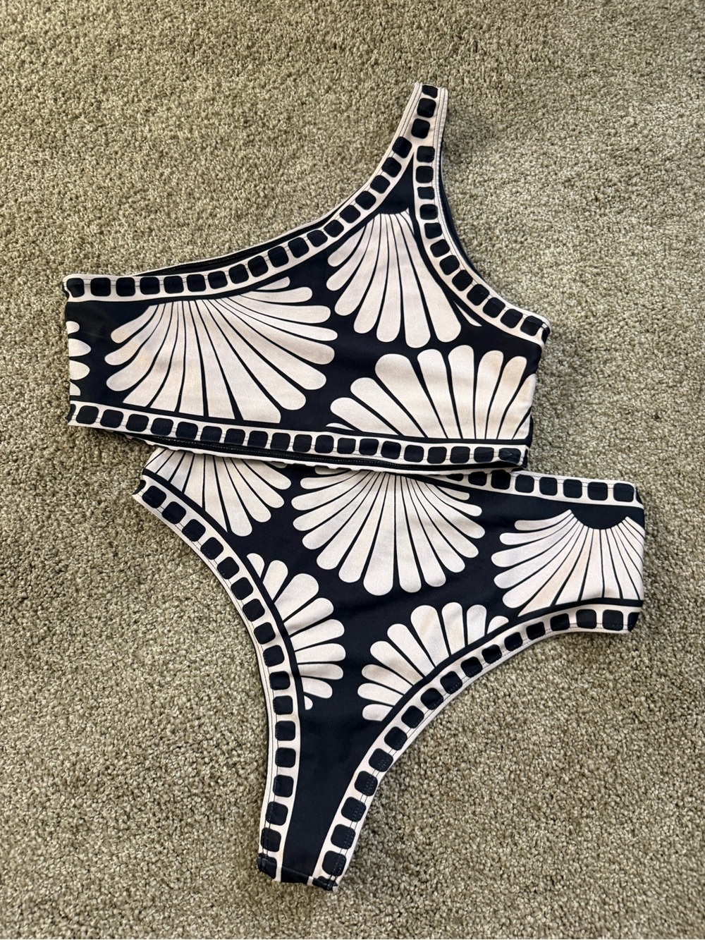 Black & Cream One-Shoulder High Waisted 2 piece Swimsuit